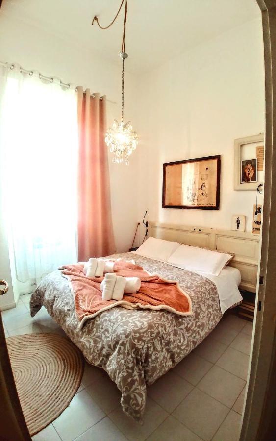 Double Room with Private Bathroom,965885062:JPEG